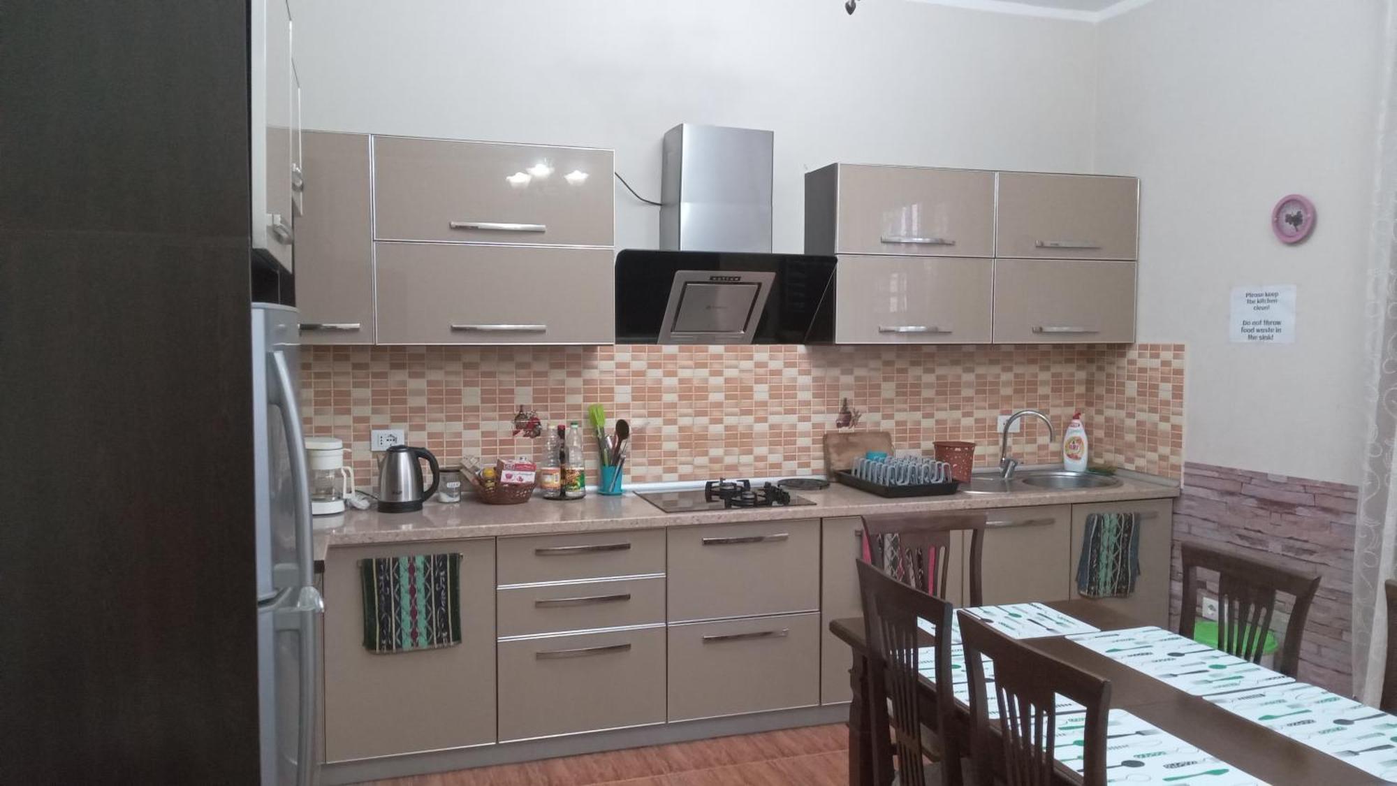 Blissful Hostel Shkodër エクステリア 写真